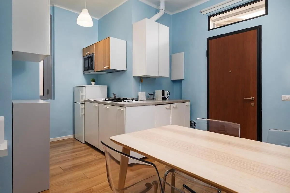 Classbnb - Apartment Just 2 Minutes Walk From Domodossola M5 Metro Station Milano Italien